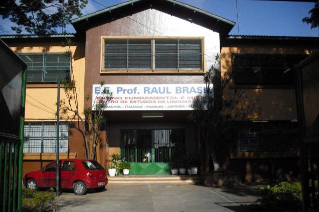 Escola Estadual Raul Brasil em Suzano (SP) Escola Estadual Raul Brasil em Suzano (SP)