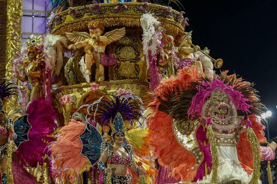 Desfile da escola de samba Unidos de Vila Maria homenageia o Peru no sambódromo do Anhembi, no bairro de Santana, na zona norte de São Paulo - 03/03/2019