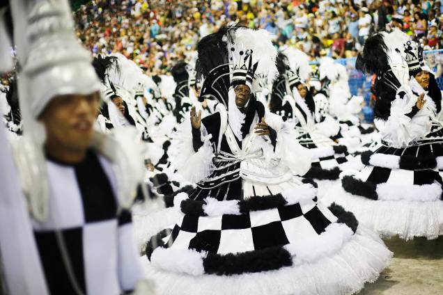 Com o enredo 'Quem nunca...? Que atire a primeira pedra', a escola de samba Acadêmicos do Grande Rio desfila no Sambódromo da Marquês de Sapucaí - 04/03/2019 Com o enredo 'Quem nunca...? Que atire a primeira pedra', a escola de samba Acadêmicos do Grande Rio desfila no Sambódromo da Marquês de Sapucaí - 04/03/2019