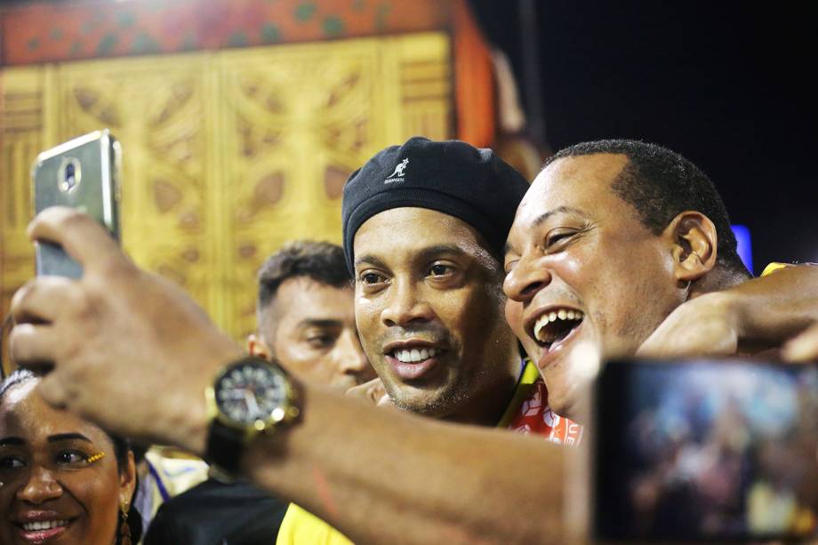 O ex-jogador de futebol Ronaldinho Gaúcho assiste os desfiles das escolas de samba na Marquês de Sapucaí - 04/03/2019