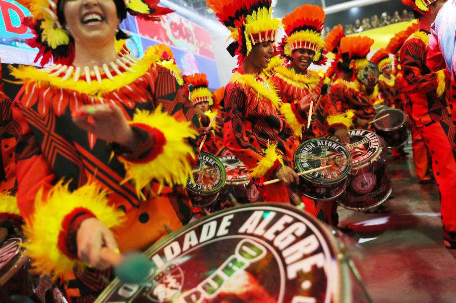 A escola de samba Mocidade Alegre é a terceira a desfilar no Sambódromo do Anhembi - 03/03/2019