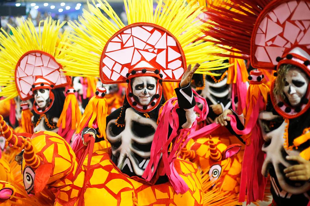 Carnaval RJ – Paraíso do Tuiuti Carnaval RJ – Paraíso do Tuiuti