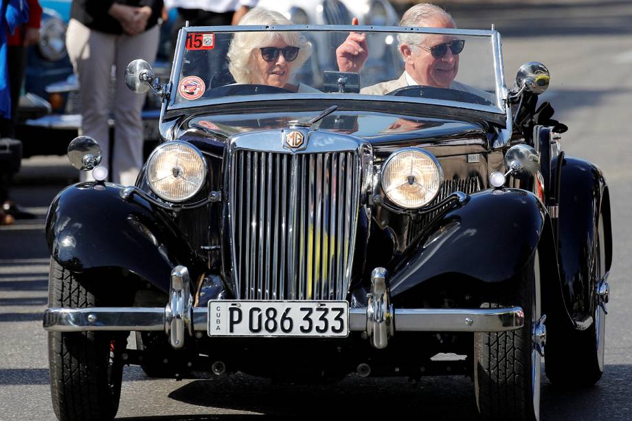 Príncipe Charles e sua esposa Camilla, Duques de Cornualha, participam de um evento britânico de carros clássicos em Havana, Cuba - 26/03/2019 Príncipe Charles e sua esposa Camilla, Duques de Cornualha, participam de um evento britânico de carros clássicos em Havana, Cuba - 26/03/2019