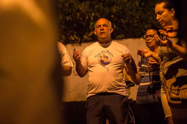 Homenagens em frente à escola Raul Brasil em Suzano (SP) após ataque que deixou dez mortos - 13/03/2019 Homenagens em frente à escola Raul Brasil em Suzano (SP) após ataque que deixou dez mortos - 13/03/2019