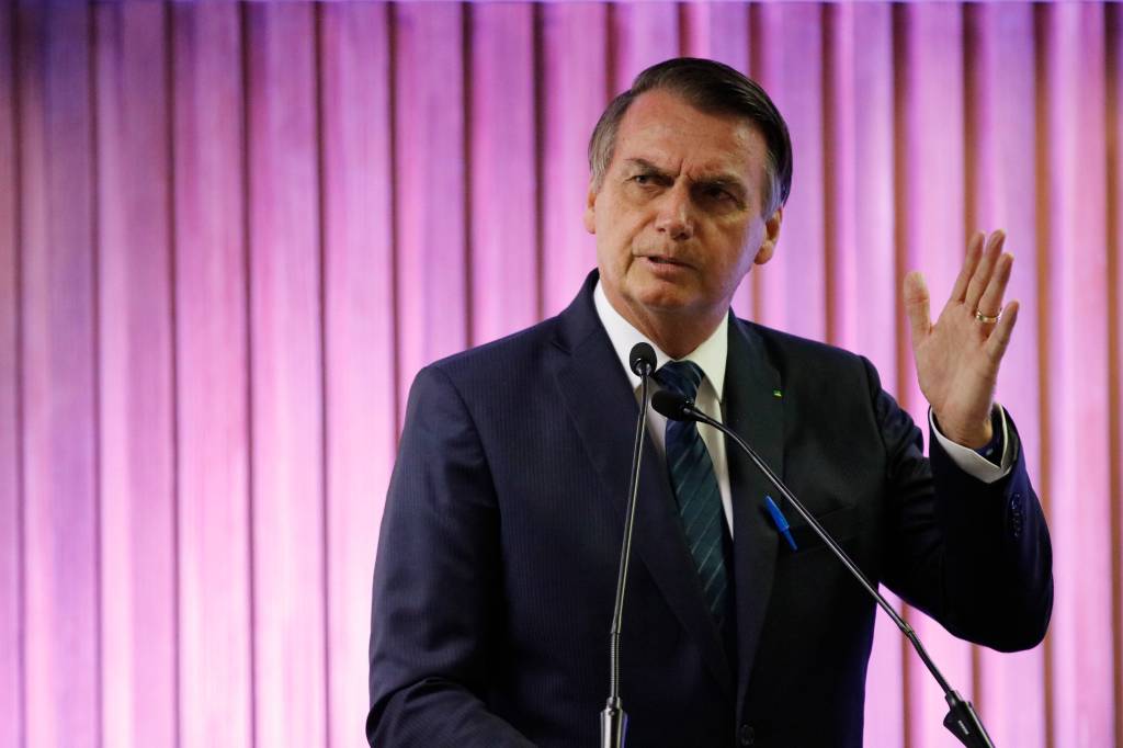 Giro Veja: ‘Quem nasceu (para ser presidente) está preso’, diz Bolsonaro