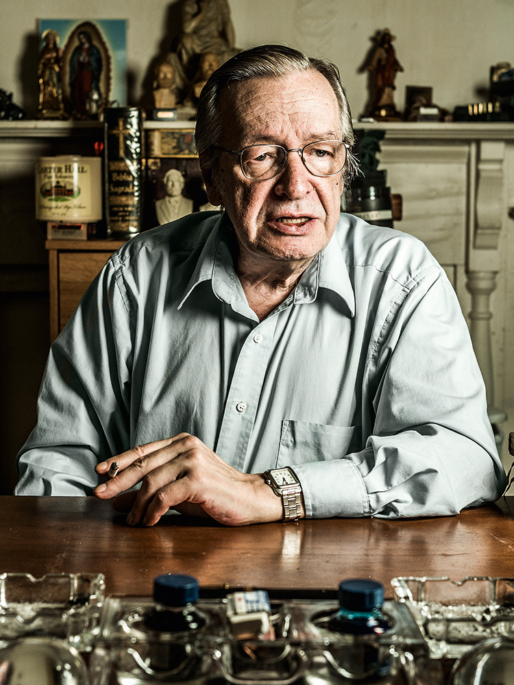 Olavo de Carvalho Olavo de Carvalho