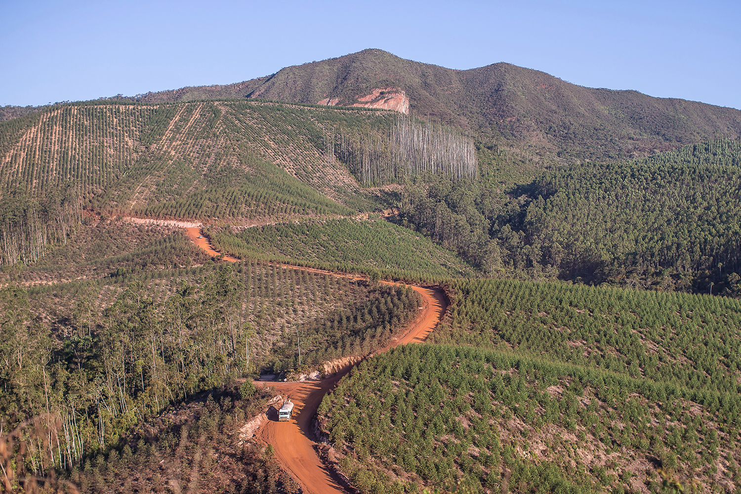 Cenas do distrito de Socorro, na regi&atilde;o de Bar&atilde;o de Cocais (MG), onde a barragem da empresa Vale est&aacute; prestes a se romper