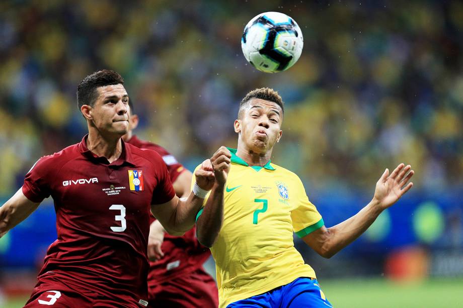 David Neres disputa lance com Yordan Osorio, durante partida entre Brasil e Venezuela, válida pela segunda rodada do grupo A da Copa América, realizada na Arena Fonte Nova, em Salvador (BA) - 18/06/2019 David Neres disputa lance com Yordan Osorio, durante partida entre Brasil e Venezuela, válida pela segunda rodada do grupo A da Copa América, realizada na Arena Fonte Nova, em Salvador (BA) - 18/06/2019