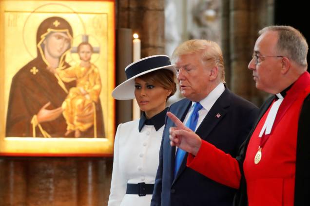 O presidente dos Estados Unidos, Donald Trump, e a primeira-dama Melania Trump visitam a Abadia de Westminster em Londres - 03/06/2019 O presidente dos Estados Unidos, Donald Trump, e a primeira-dama Melania Trump visitam a Abadia de Westminster em Londres - 03/06/2019
