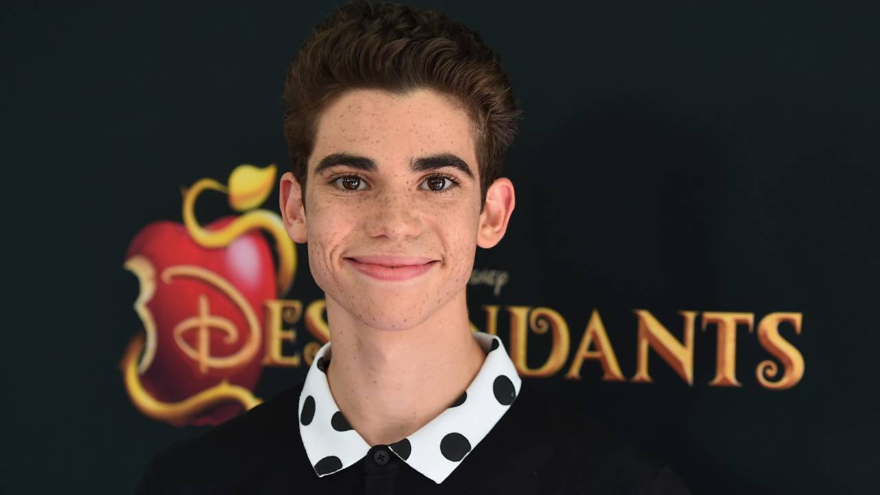 O ator Cameron Boyce no tapete vermelho do primeiro filme da trilogia 'Descendentes'