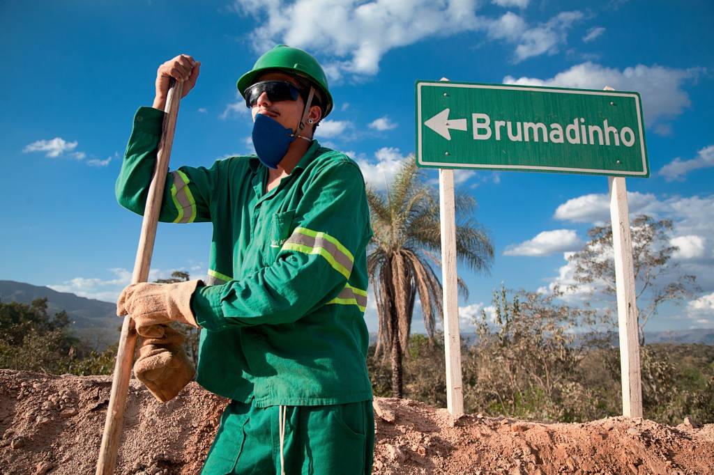 AQUECIMENTO DA ECONOMIA DE BRUMADINHO AQUECIMENTO DA ECONOMIA DE BRUMADINHO