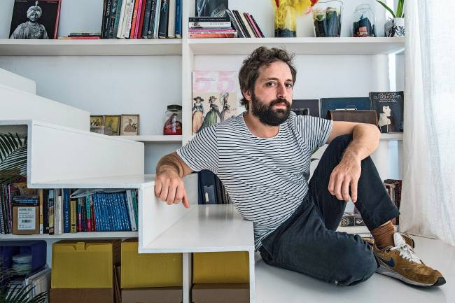 Gregório Duvivier: A direita brasileira é "infinitamente mais cômica"