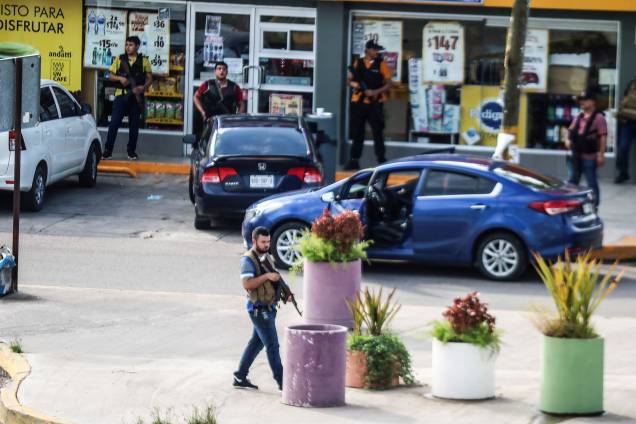 Membros do Cartel de Sinaloa dominam as ruas de Cualitán em confrontos com as autoridades nesta semana - 17/10/2019 Membros do Cartel de Sinaloa dominam as ruas de Cualitán em confrontos com as autoridades nesta semana - 17/10/2019