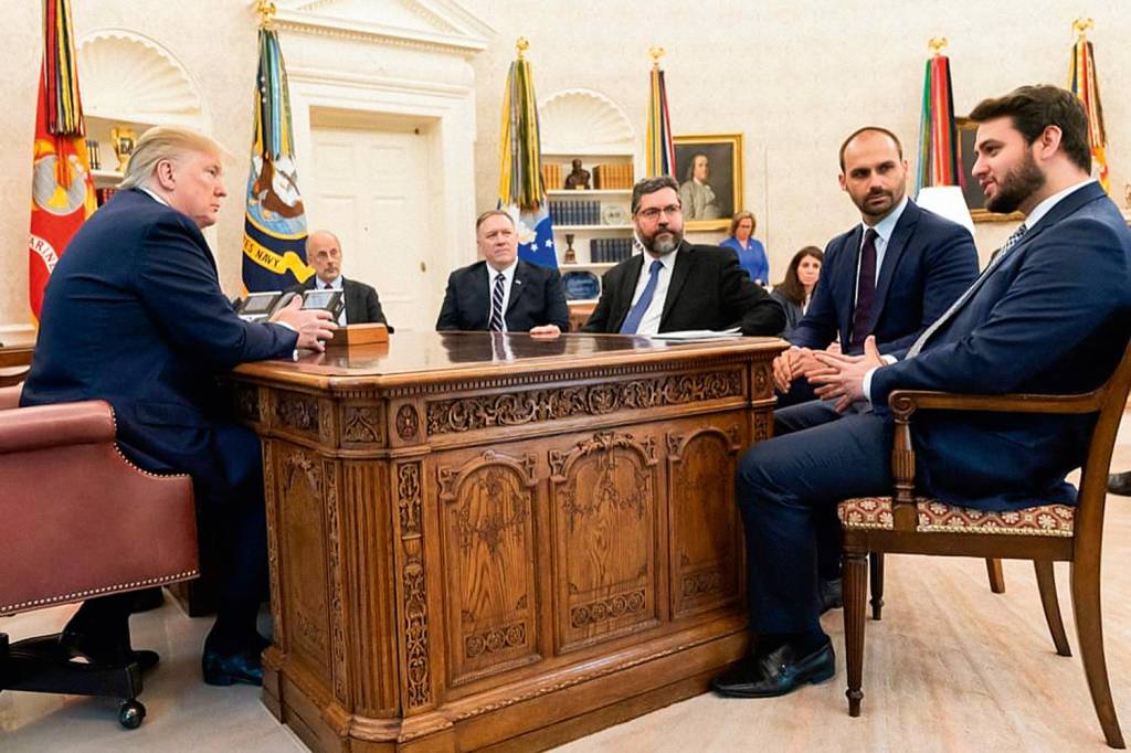 Filipe Martins com Donald Trump Filipe Martins com Donald Trump