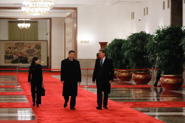 25/10/2019 Encontro oficial com o Presidente da República Popul Bolsonaro se encontra com Xi Jinping sem levar tradutor próprio