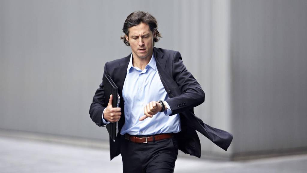 Estar sempre atrasado faz bem para a saúde, indica pesquisa