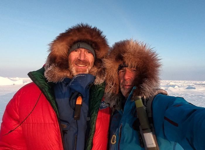 Exploradores lutam pela vida em travessia do Polo Norte