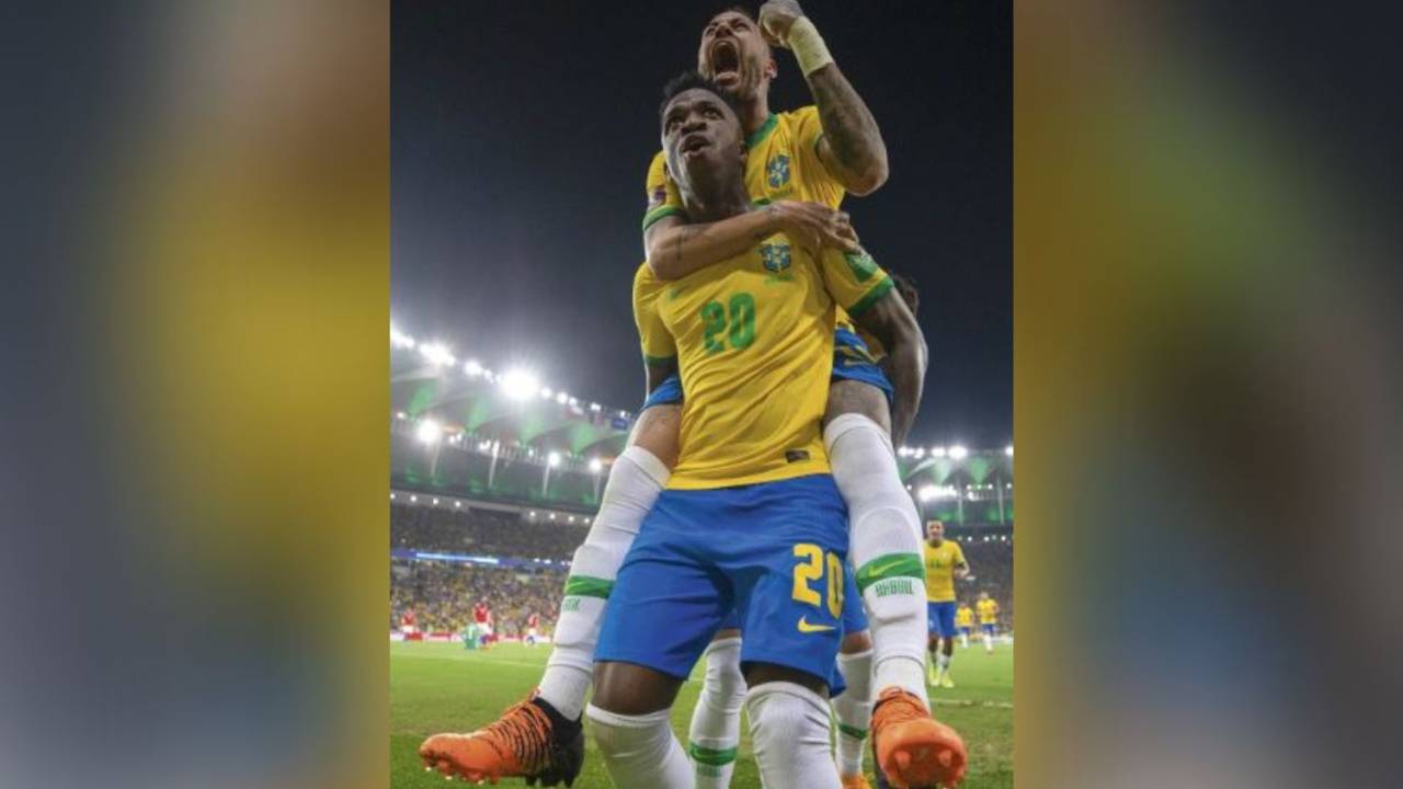 Vini Jr. e Neymar pela seleção brasileira