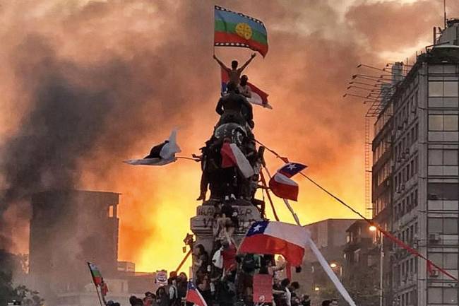 As manifestações no Chile: rebeldes com causa
