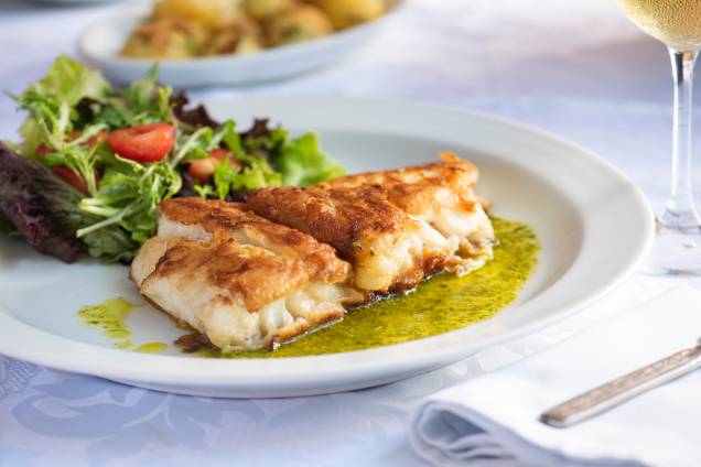 Peixe ao molho de ervas: R$ 109,00 para duas pessoas Peixe ao molho de ervas: R$ 109,00 para duas pessoas