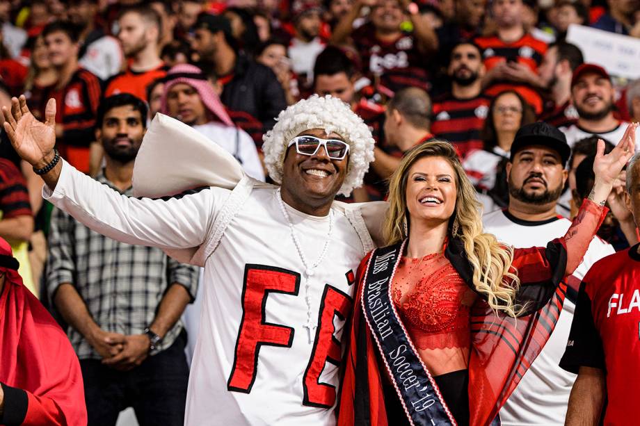 Torcedores do Flamengo antes da partida entre Flamengo e Al Hilal, no Khalifa International Stadium