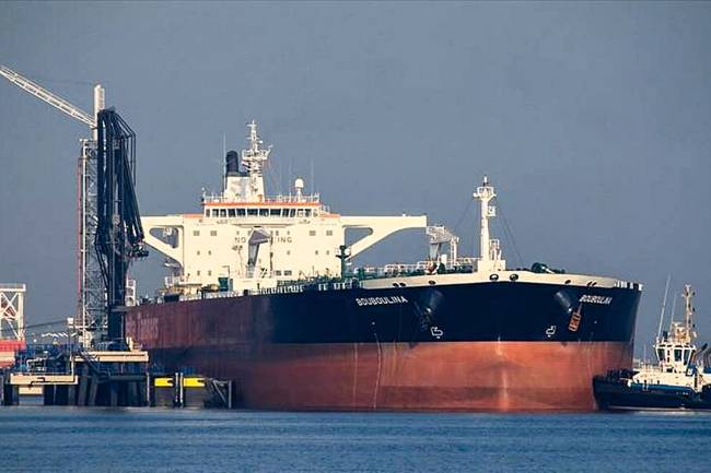NAVIO BOUBOULINA-OLEO-PRAIAS-NORDESTE-2019-2 (139).jpg NAVIO BOUBOULINA-OLEO-PRAIAS-NORDESTE-2019-2 (139).jpg
