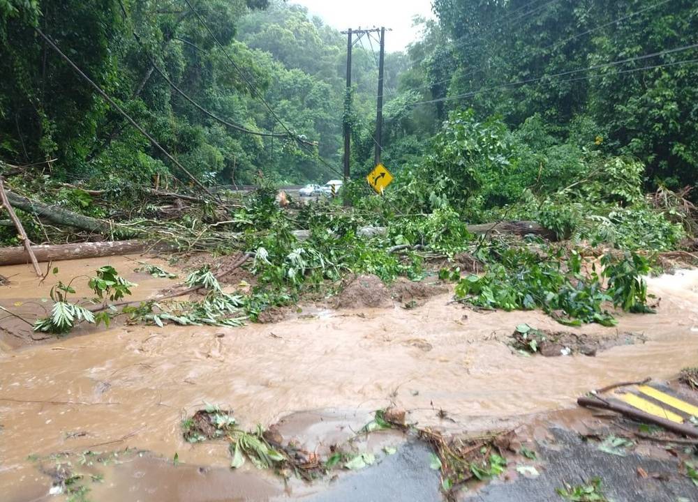 Trecho da rodovia Rio-Santos em São Sebastião
