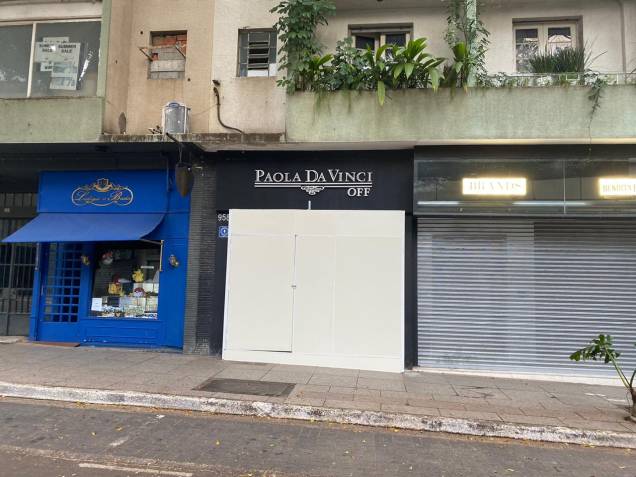 A fachada da Paola da Vinci: isolamento social como forma de evitar aumento de casos de Covid-19 A fachada da Paola da Vinci: isolamento social como forma de evitar aumento de casos de Covid-19
