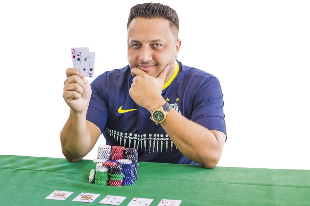ALEX-BRITO-POKER-2020-1.jpg ALEX-BRITO-POKER-2020-1.jpg