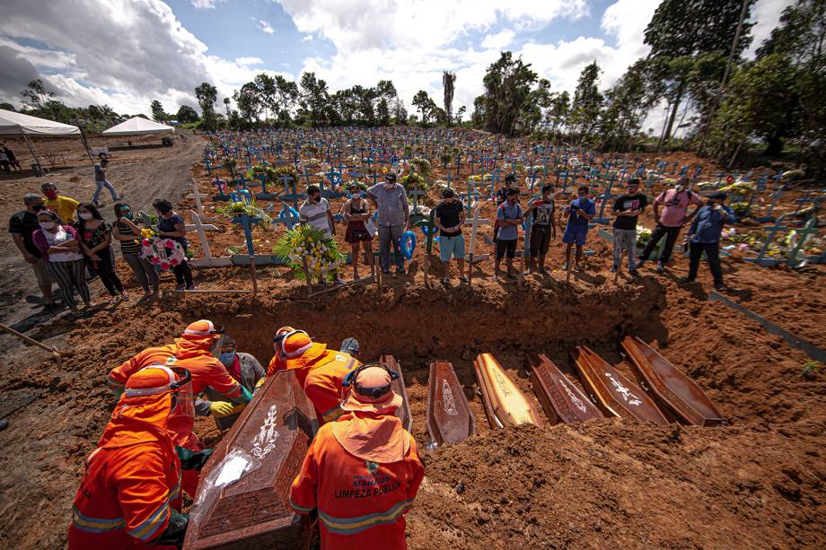 Casos suspeitos da doença e outras causas de morte são destinados à vala comum