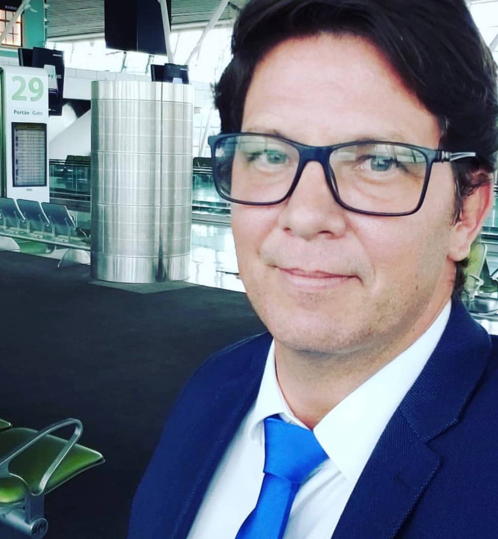 Mario Frias não pede desculpas a Marcelo Adnet