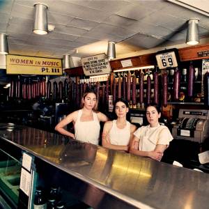 1CAPA DISCO WOMEN IN MUSIC PT III – HAIM 2020.jpg 1CAPA DISCO WOMEN IN MUSIC PT III – HAIM 2020.jpg