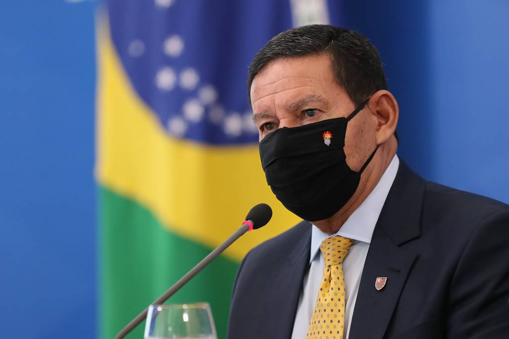 Mourão presta condolências a família de Major Olímpio: ‘Força e fé’