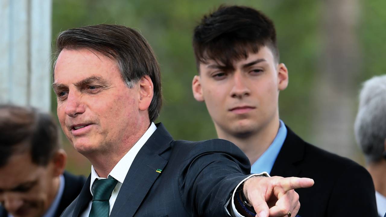 Bolsonaro e o filho número 4 -