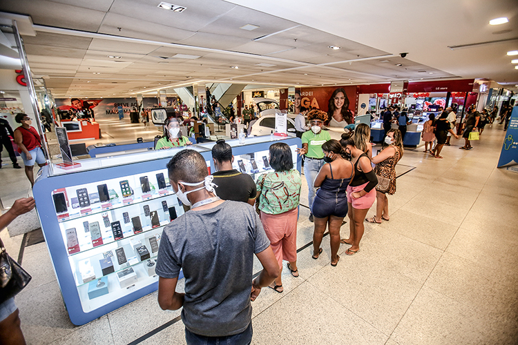 Lojistas prometem guerra judicial contra shoppings por redução de aluguel