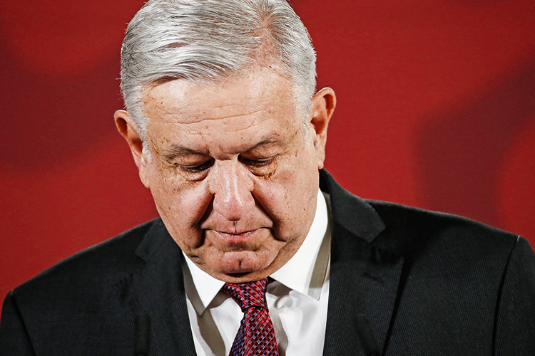 México reducirá 100.000 barriles diarios tras pactar con Trump y con la OPEP DECEPÇÃO - López Obrador: as promessas de campanha não foram cumpridas -