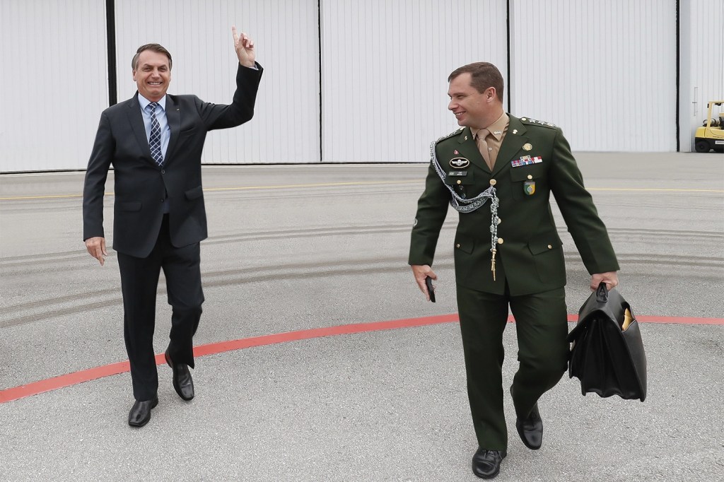 Defesa vê delação de Mauro Cid ‘inflada’ e minimiza ação de Bolsonaro