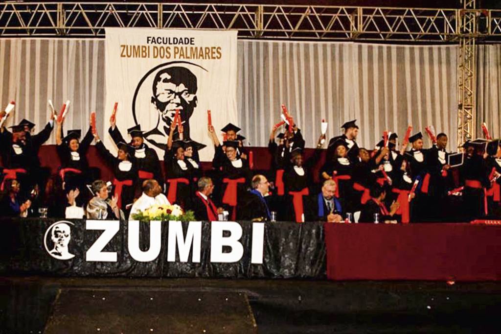 FORMATURA-FACULDADE-ZUMBI-DOS-PALMARES-1.jpg Zumbi dos Palmares