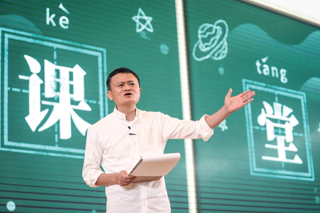 2019 Jack Ma Awards Rural Teachers & Headmasters In China PRESSÃO - Jack Ma, fundador do Ant Group: IPO cancelado na China -