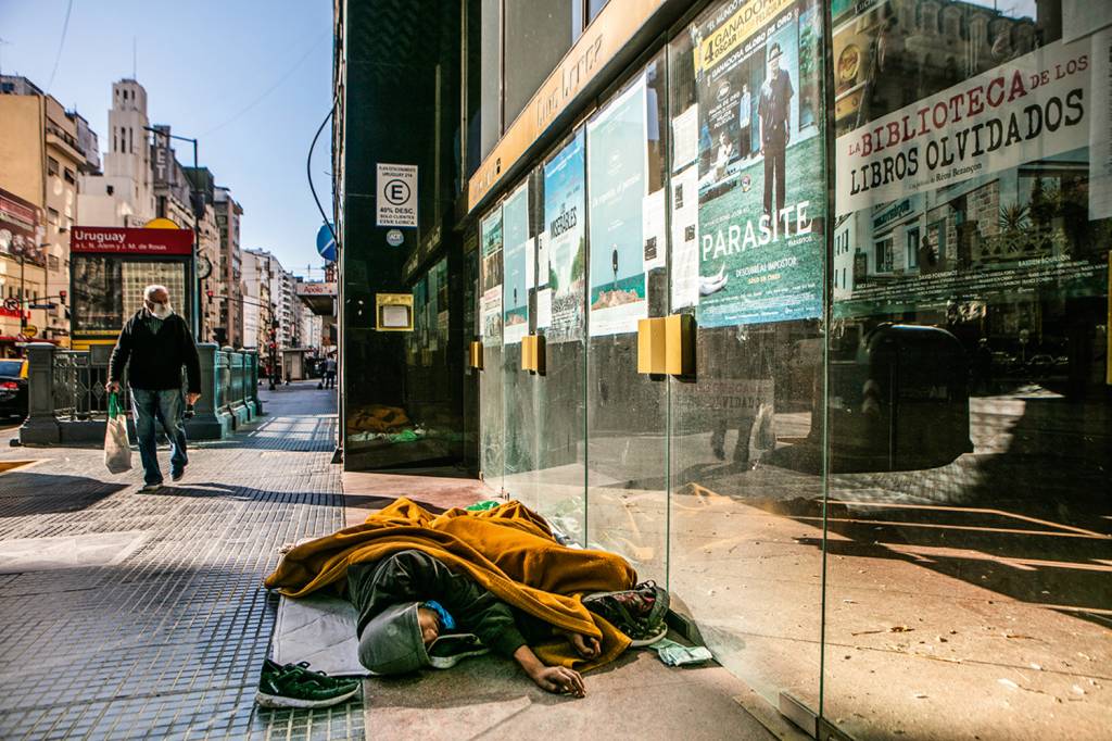 Argentina Loosens and Extends Quarantine Until May 24 Argentina Loosens and Extends Quarantine Until May 24