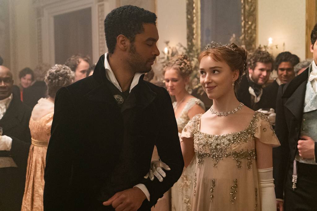 BRIDGERTON_102_Unit_02026R O duque Simon Basset (Regé-Jean Page) e Daphne (Phoebe Dynevor): protagonistas de ‘Bridgerton’, da Netflix