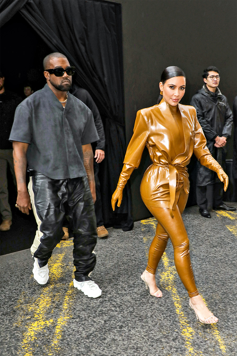 Balenciaga : Front Row – Paris Fashion Week Womenswear Fall/Winter 2020/2021 Kanye West e Kim Kardashian