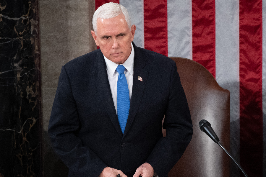 Ex-vice de Trump, Mike Pence desiste de campanha presidencial