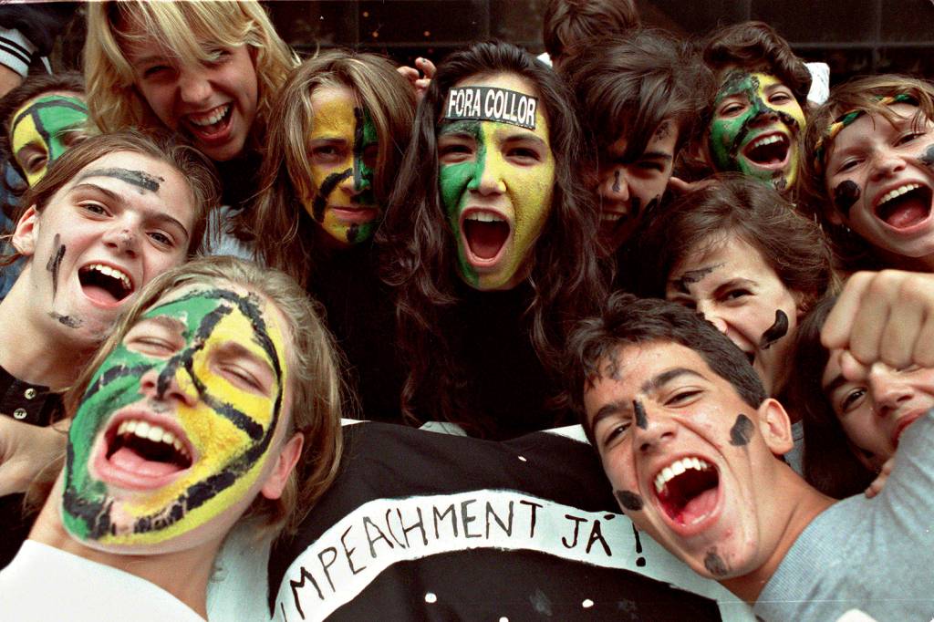 IMPEACHMENT-ESTUDANTES-PROTESTOS 1992 5.jpg ***ATENÇÃO***NÃO REUTILIZAR ESTA IMAGEM, SUJEITO A COBRANÇA POR USO INDEVIDO***FOTO EXCLUSIVA PARA A UTILIZAÇÃO APENAS NA REVISTA VEJA***