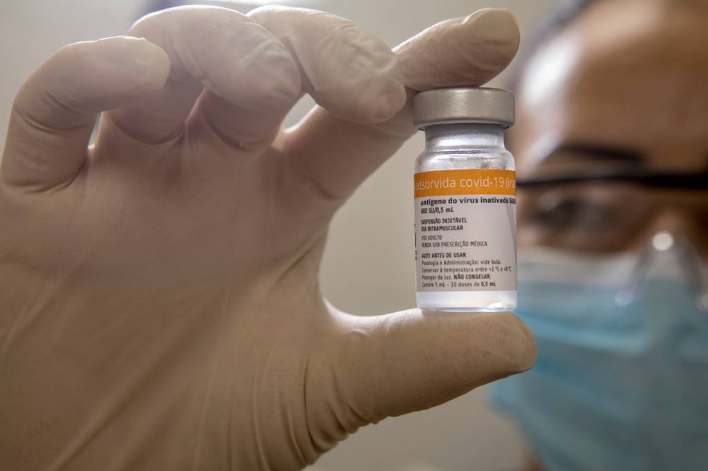 O mundo vacinado ou o meu país?