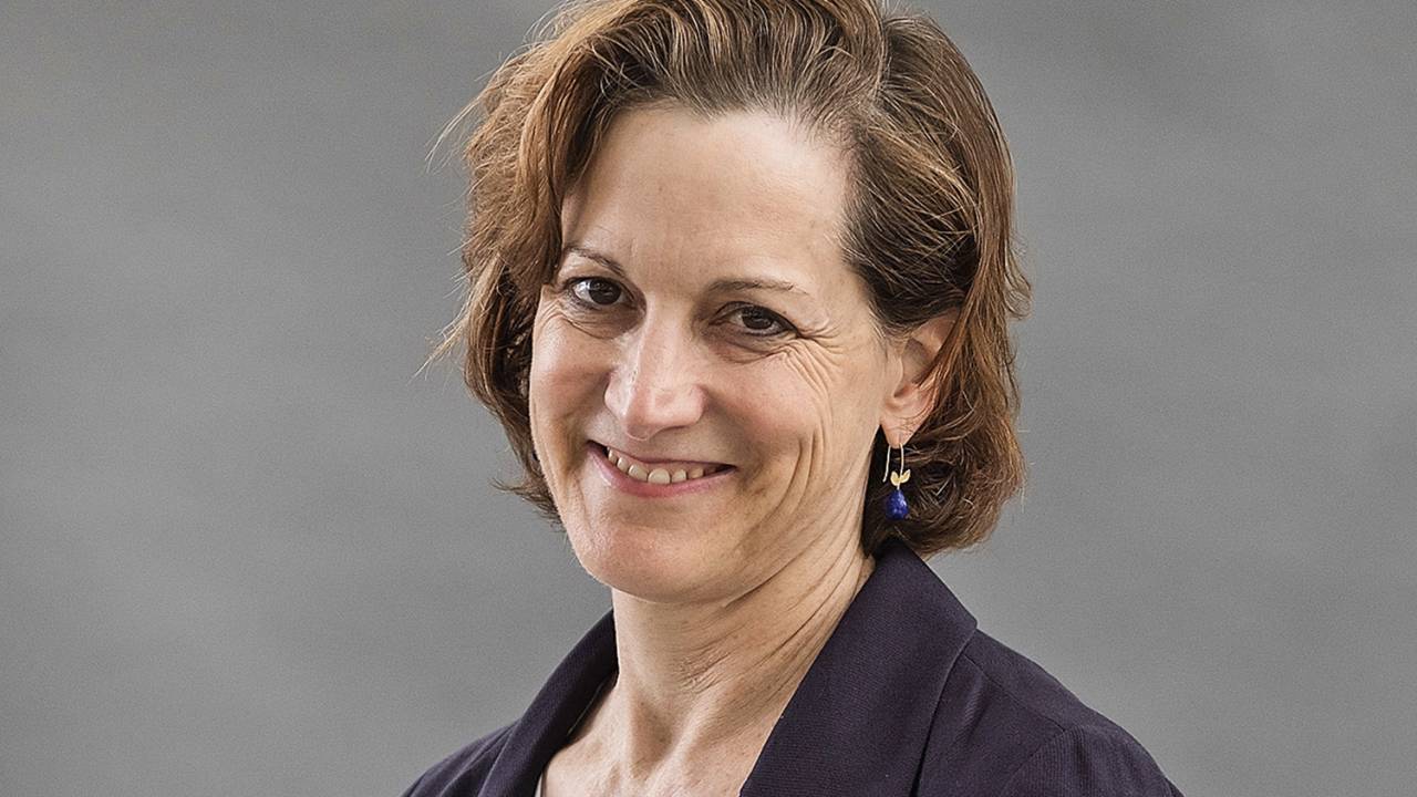 ANNE APPLEBAUM -