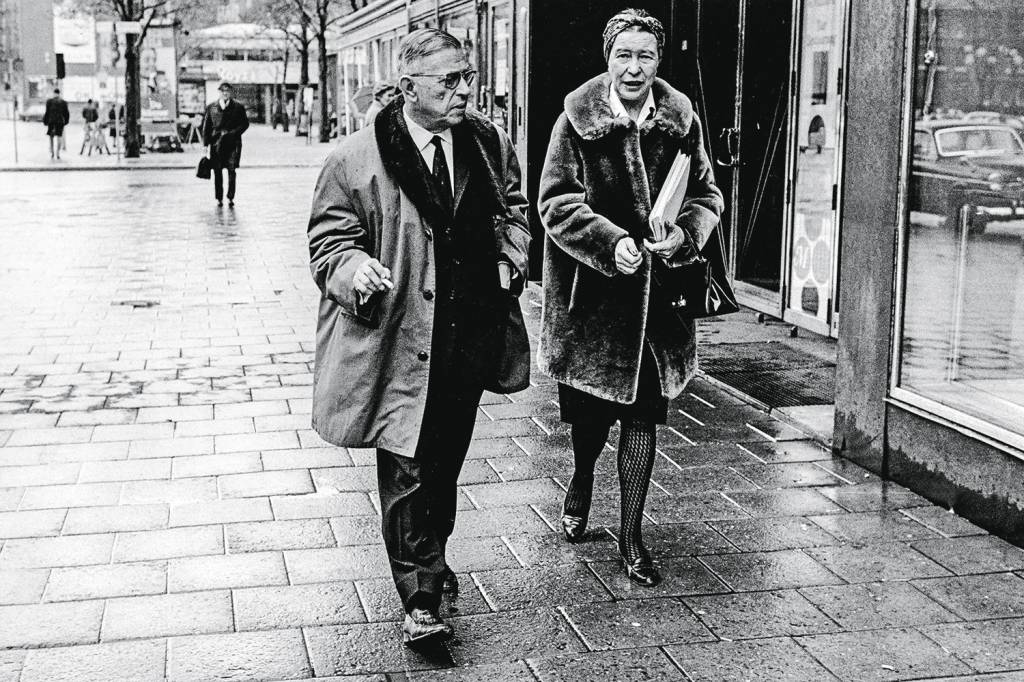 Beauvoir, Simone de – Schriftstellerin, Frankreich/ mit Jean-Paul Sartre in Stockholm PIONEIROS - Sartre e Simone: casas separadas e aceitação de terceiros -