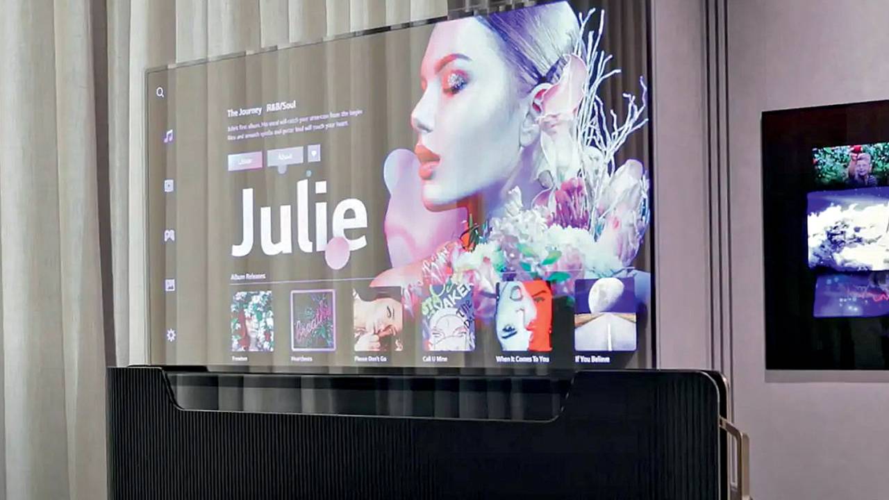 QUASE INVISÍVEL - Imagem suspensa no ar: no modo com 40% de transparência, a televisão deixa a sala mais elegante -