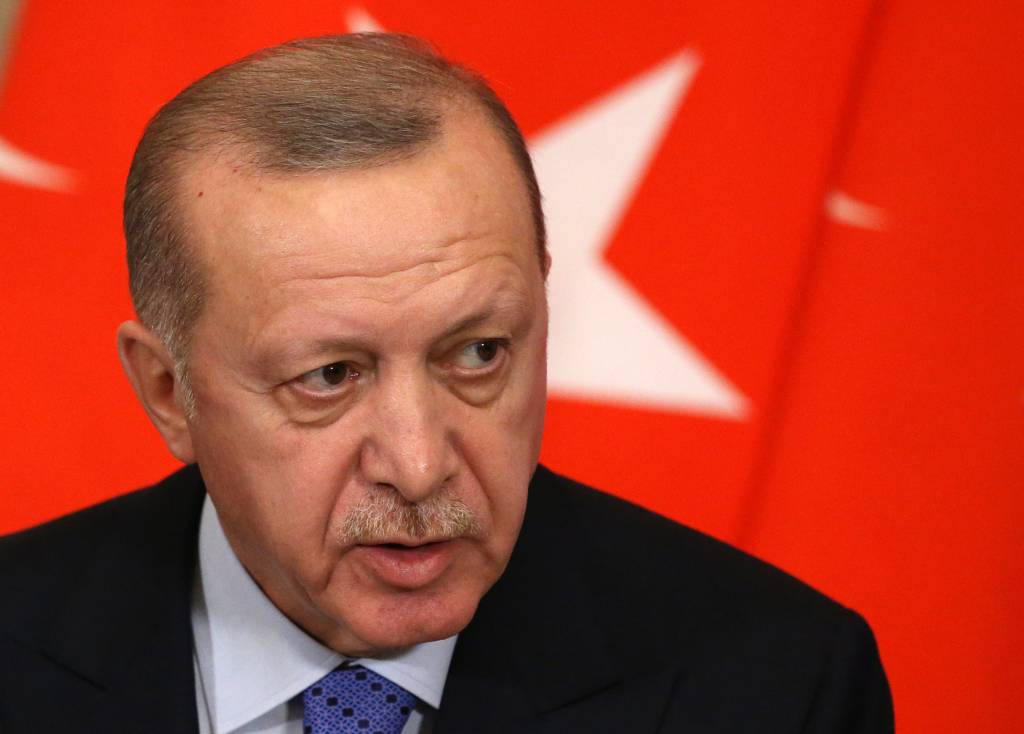 Finlândia pode entrar na Otan, mas Suécia não, diz Erdogan