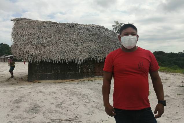 "Pensei: será que vai chegar aqui na nossa aldeia? E de repente chegou”, disse Sabino Brasil Monteiro, de 35 anos - "Pensei: será que vai chegar aqui na nossa aldeia? E de repente chegou”, disse Sabino Brasil Monteiro, de 35 anos -